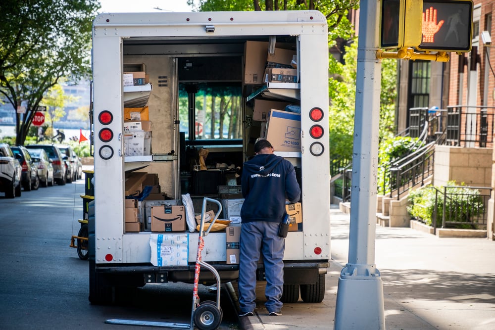 Does The USPS Deliver On Sundays Traveling Mailbox